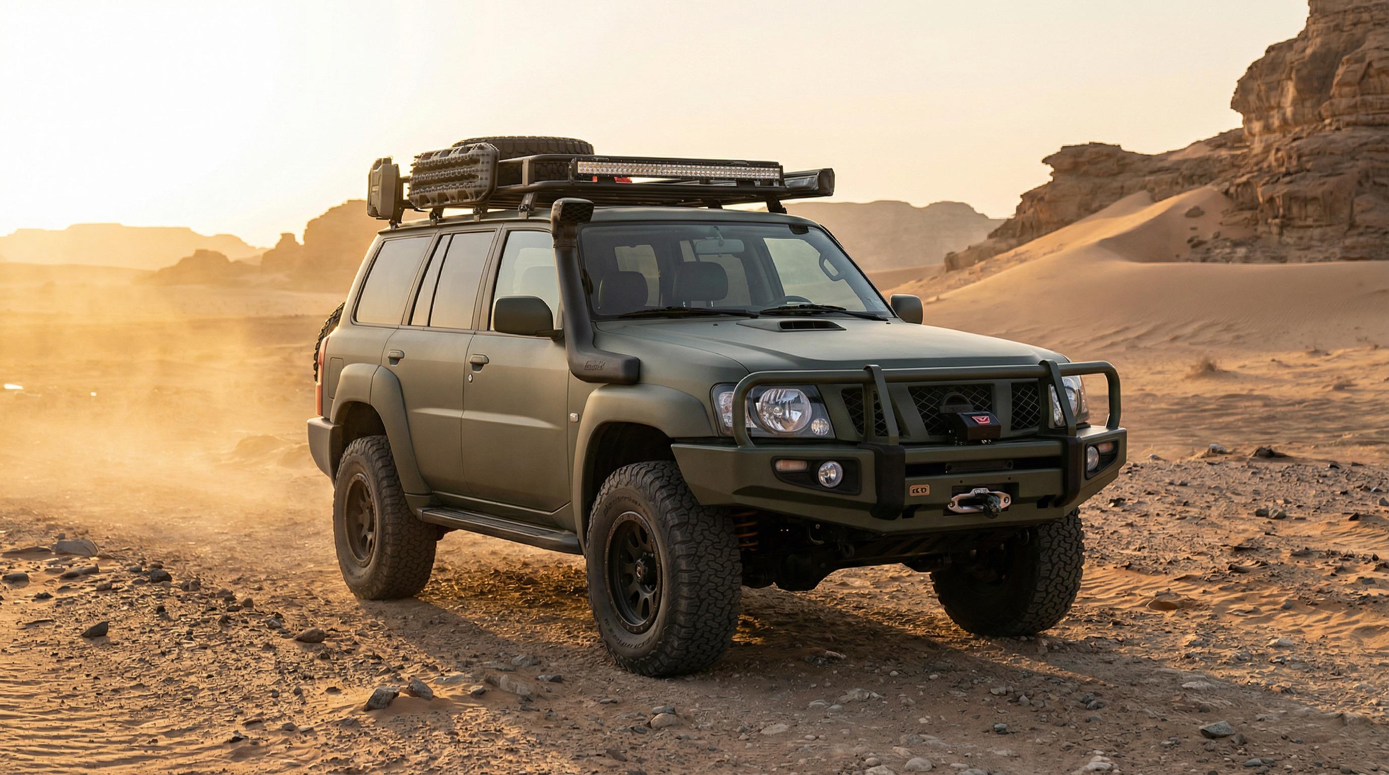 福利姬越野车沙漠穿越改装视频